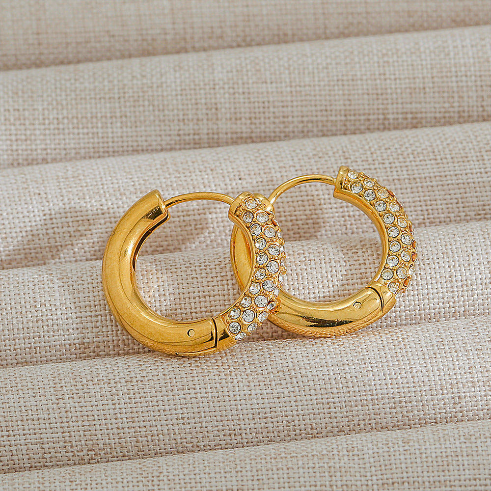 Orecchini a Cerchio Minimalisti Geometrici in Acciaio Inossidabile con Placcatura in Oro 18K e Intarsio di Diamanti da Donna