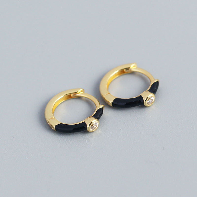Orecchini a Cerchio Minimalisti Dolci in Argento Sterling 925 con Dettagli Geometrici e Smalto a Goccia Micro-incastonati