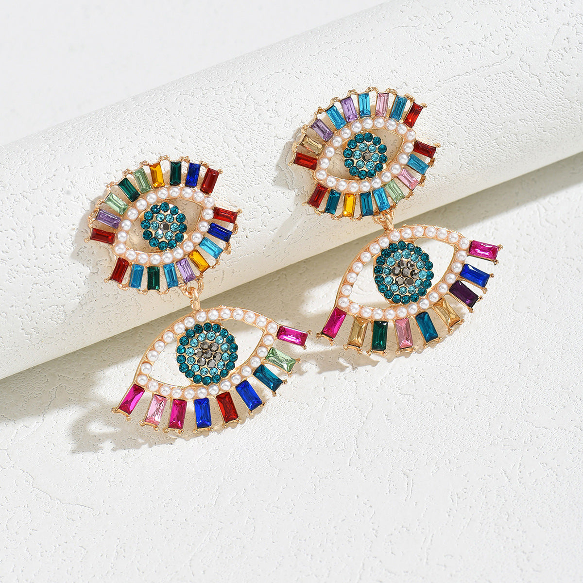 Orecchini a perno geometrici retrò minimalisti con strass da donna con design a occhio d'angelo in lega