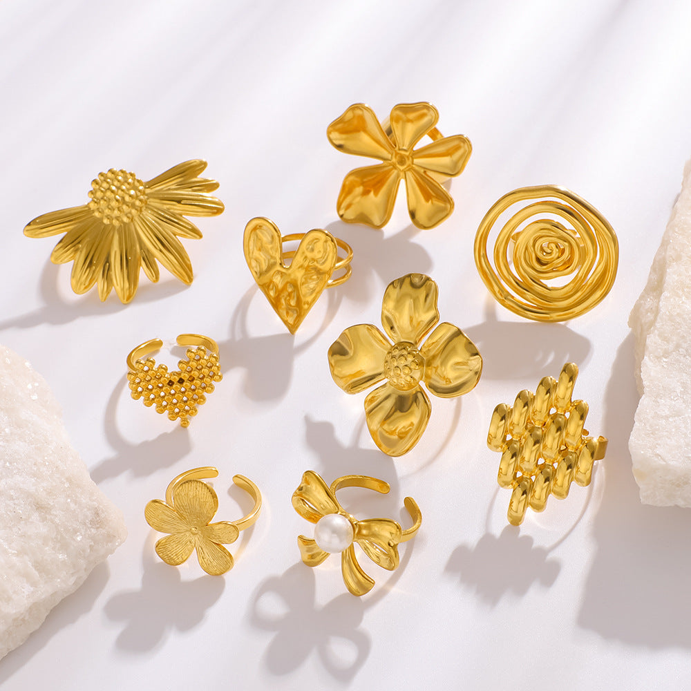 Anello Minimalista Cuore Fiore Farfalla in Acciaio Inossidabile con Intarsio di Perla e Placcatura Sottovuoto in Oro 18K