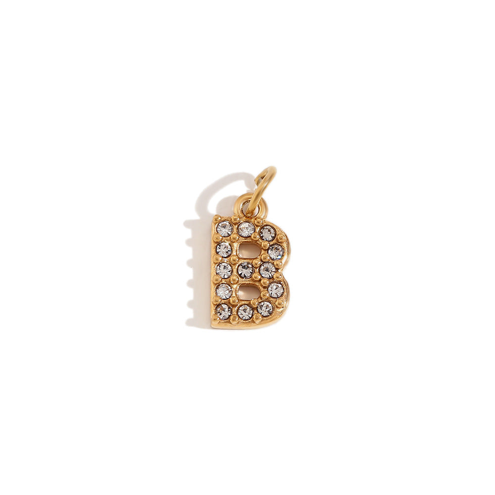Collana pendente con iniziale in acciaio inossidabile placcato oro 18K e intarsio di strass, stile minimalista