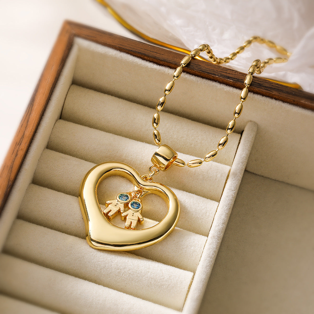 Collana con Ciondolo a Cuore Minimalista in Rame per Donna e Uomo con Design Geometrico e Delicata Catena alla Clavicola