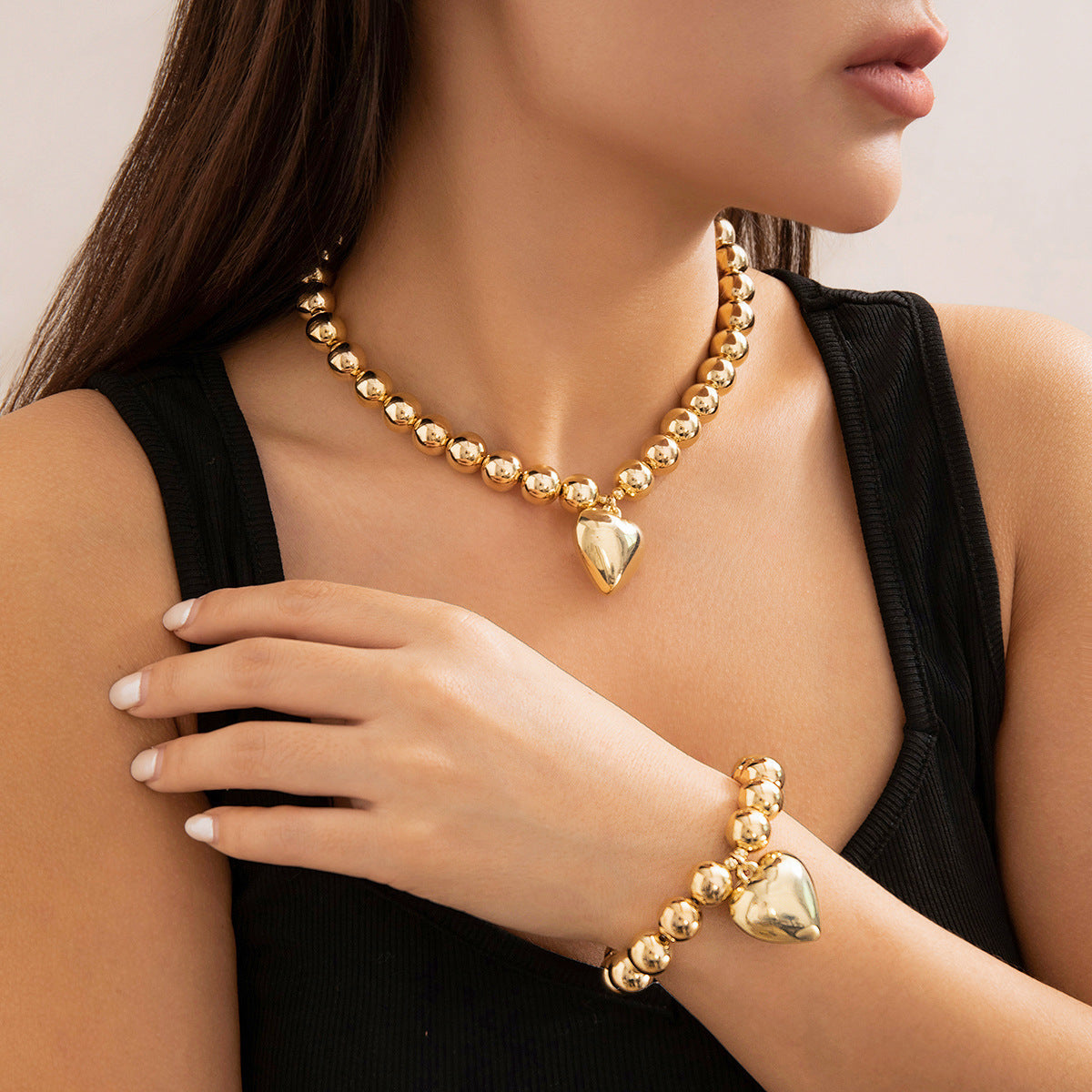 Geometric Heart-Shaped Alloy Pendant Necklace with Imitation Pearl Beads and Plated Finish for Women