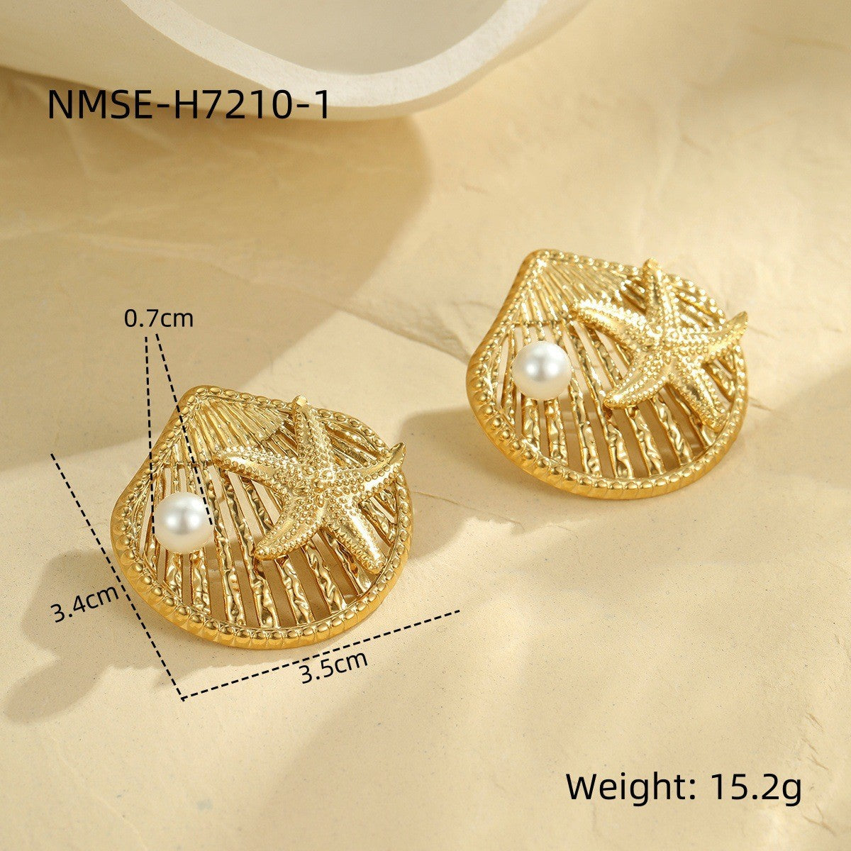 Pendientes, anillos y collar de acero inoxidable geométricos inspirados en el océano con chapado en oro de 18 quilates, textura de concha y detalles de estrellas