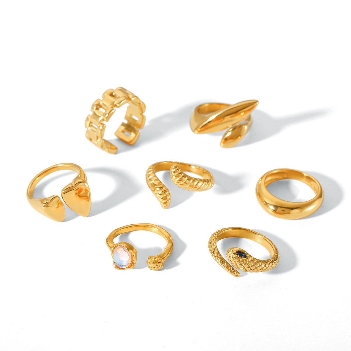Anello aperto da donna in acciaio inossidabile placcato oro 18 carati a forma di cuore geometrico alla moda