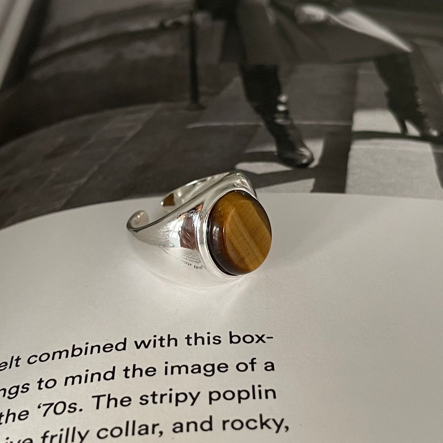 Anello da donna minimalista in argento sterling 925 con intarsio geometrico occhio di tigre