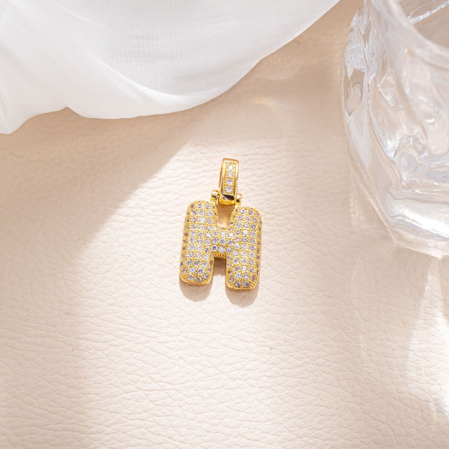 Minimalist Hip-hop Micro Inlaid Cubic Zirconia Letter Brass Pendant Necklace