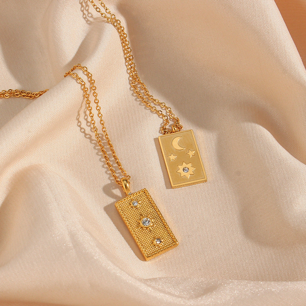Collana con Pendente Girasole Geometrico Minimalista da Donna in Acciaio Inossidabile con Finitura Placcata