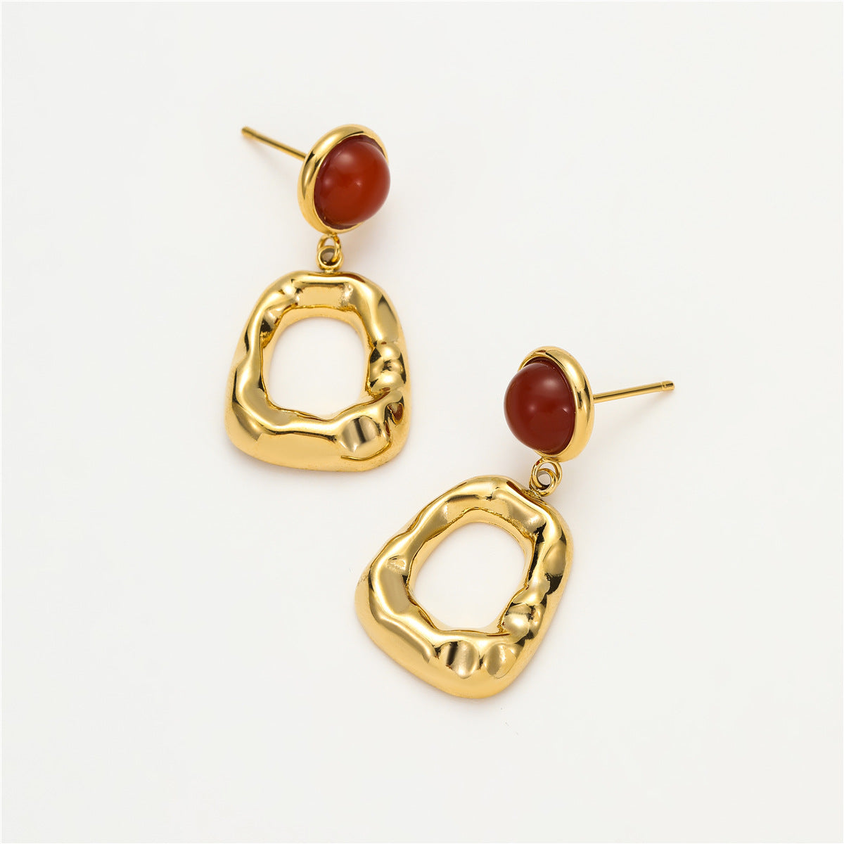 Vintage French-Style Geometric Pleated Pendant Earrings in Titanium Steel with Natural Stone Inlay and Plated Finish