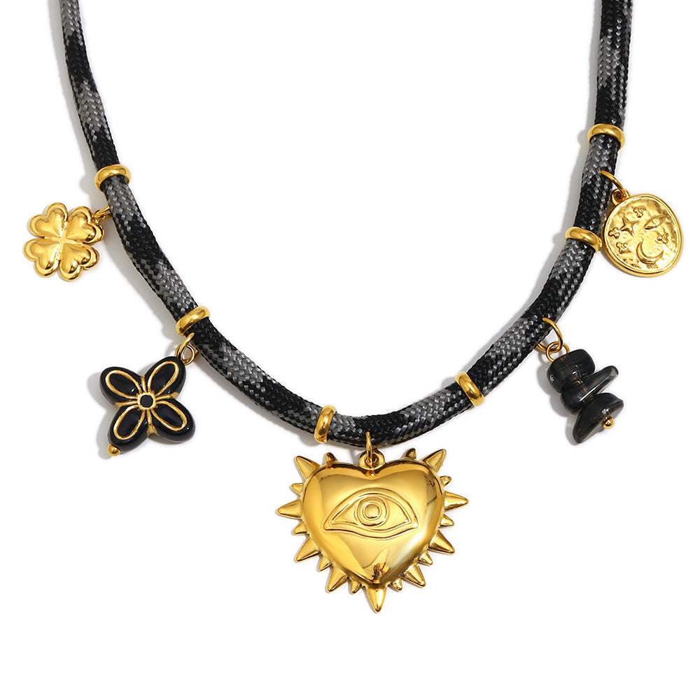 Collana con ciondolo a cuore minimalista in acciaio inossidabile placcato oro 18 carati da donna