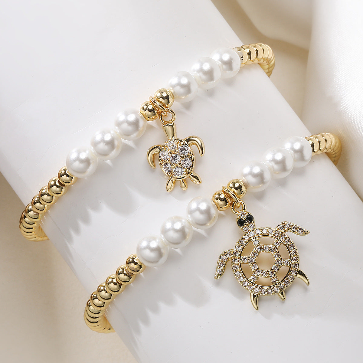 Fashion Minimalist 18K Gold Plated Brass Geometric Turtle Cubic Zirconia Pearl Ball Chain Bracelet for Women