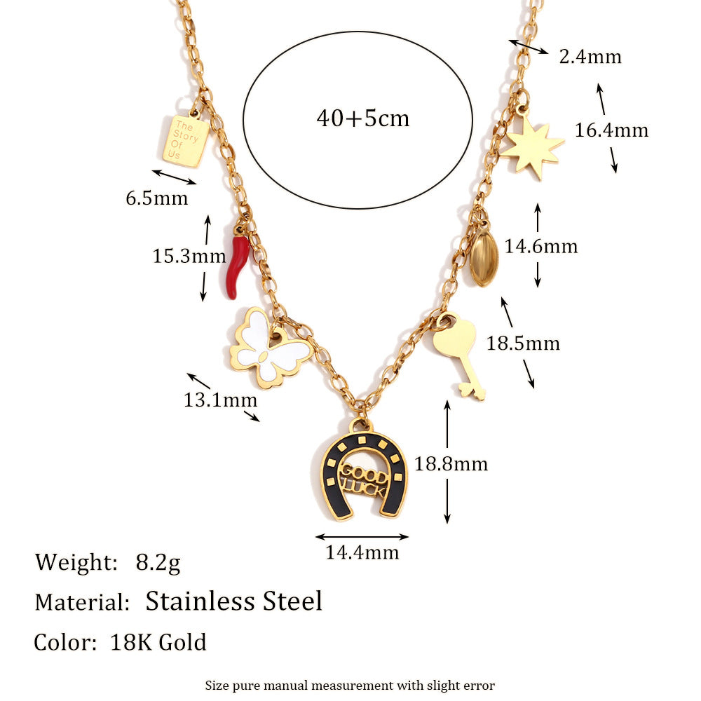 Collana con ciondolo a farfalla a ferro di cavallo alla moda e minimalista da donna in acciaio inossidabile placcato oro 18 carati