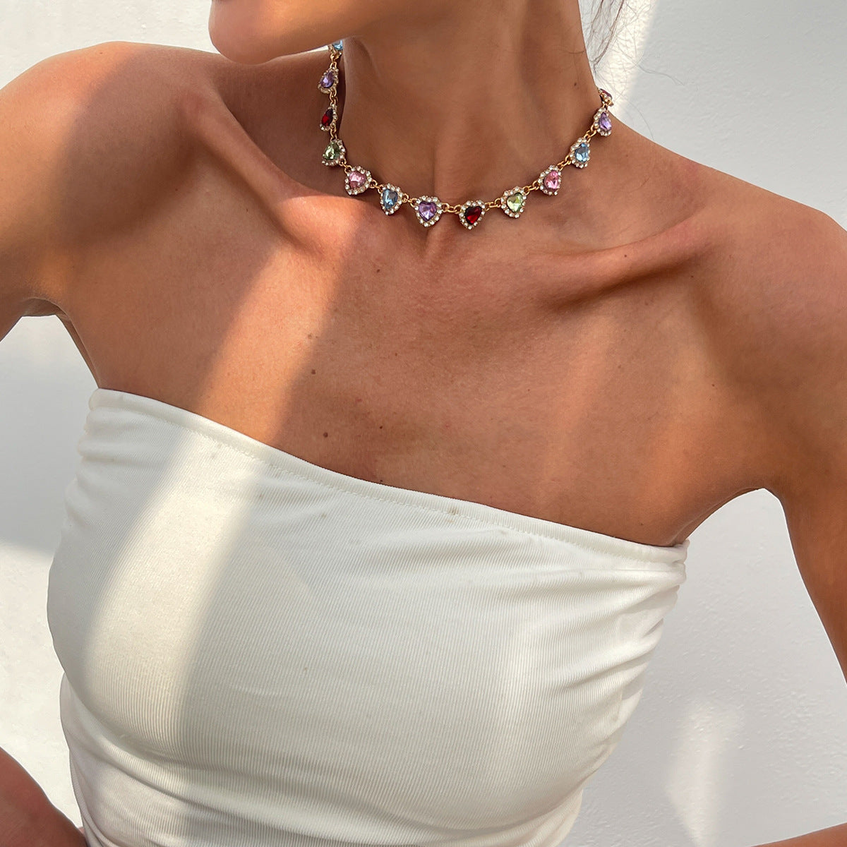 Minimalist Heart-Shaped Alloy Necklace with Acrylic Rhinestones Geometric Pendant for Women