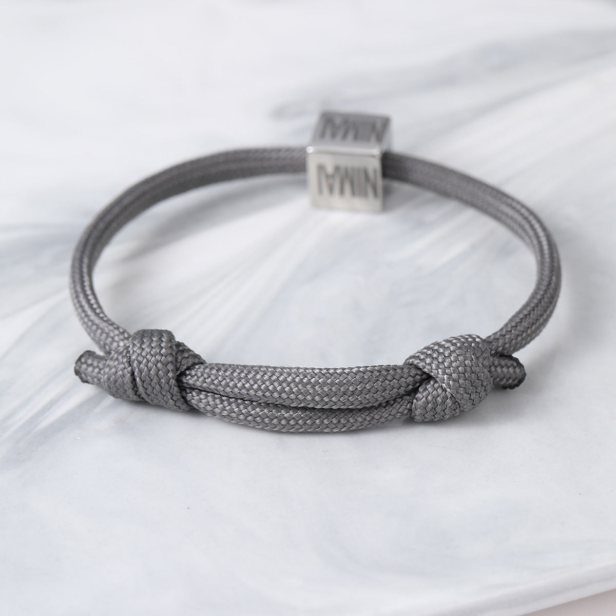 Bracciale Intrecciato Regolabile in Stile Ufficio alla Moda in Acciaio al Titanio con Finitura Galvanizzata da Donna