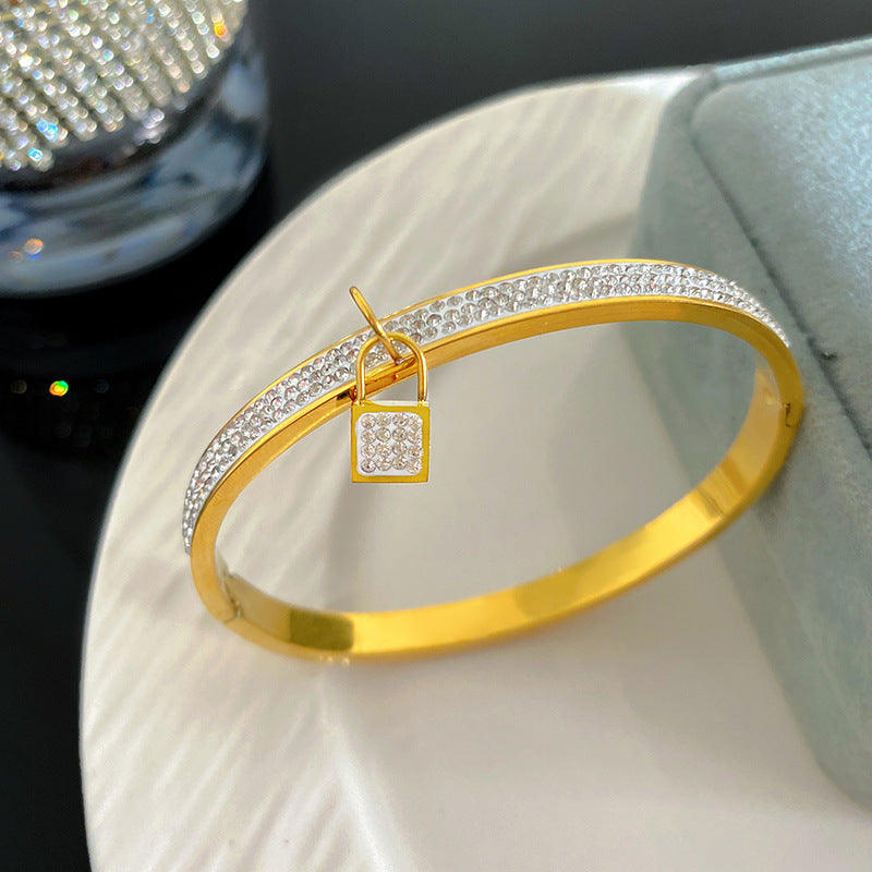 Luxury Elegant Geometric Lock Rhinestone Plated Titanium Steel Bracelet