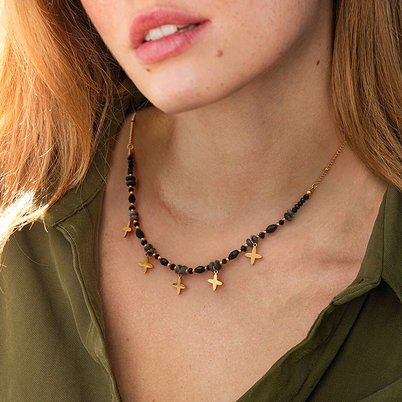 Collana rotonda pendente minimalista in acciaio inossidabile con ciondolo in acciaio al titanio e finitura galvanizzata per donna