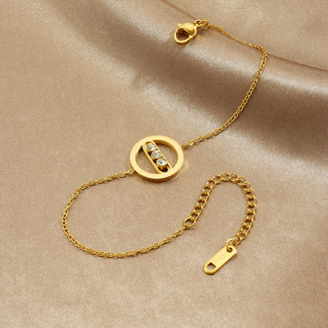 Minimalist Elegant Gold Plated Round Geometric Rhinestone Stainless Steel Bracelet