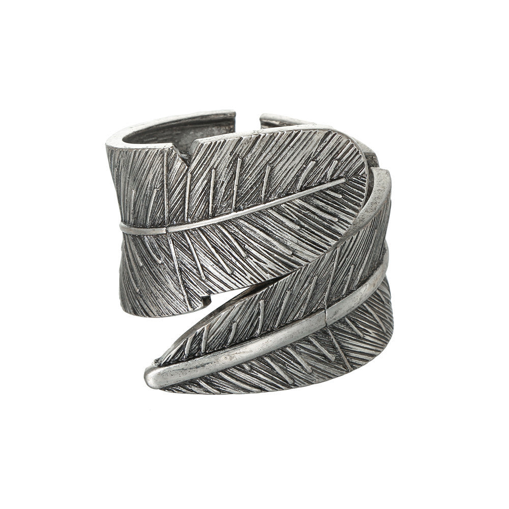 Vintage Sweet Geometric Leaf Plated Alloy Spring Cuff Bracelet for Women