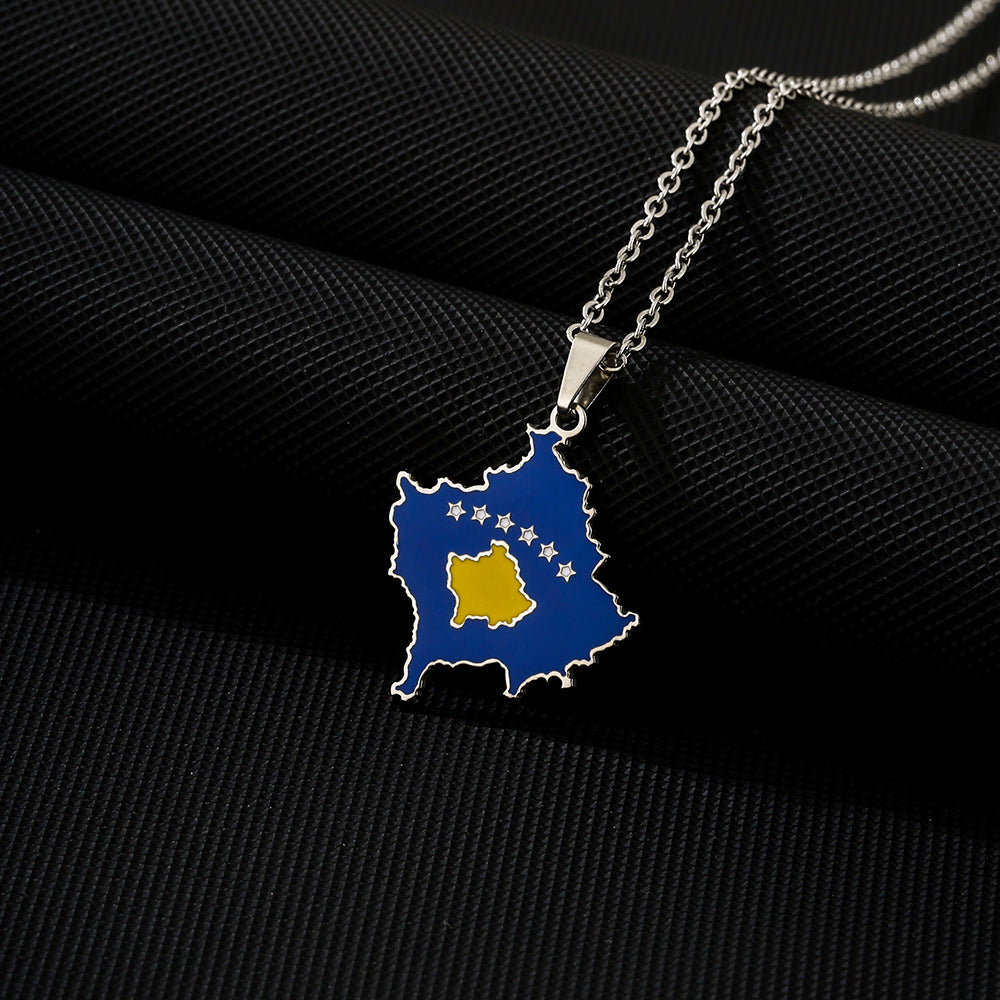 Collana con ciondolo smaltato geometrico vintage in acciaio inossidabile con catena a maglie per unisex