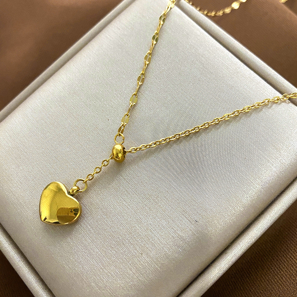 Collana da donna minimalista con pendente a forma di animale in acciaio al titanio, finitura placcata e delicata catena clavicolare