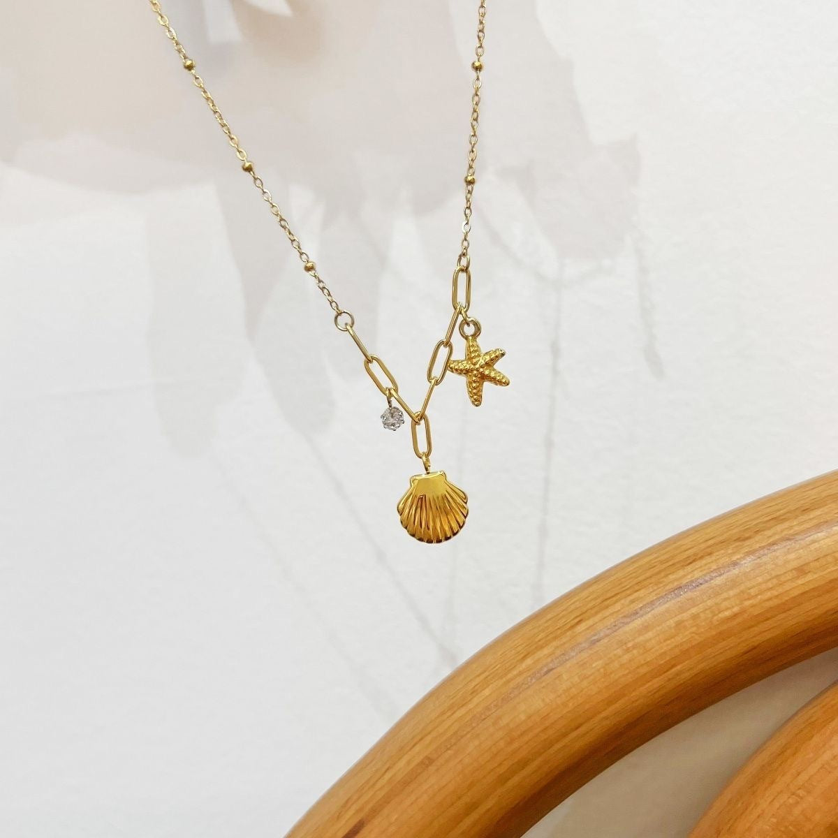 Minimalist Luxury Gold Plated Titanium Steel Star Pendant Necklace for Women