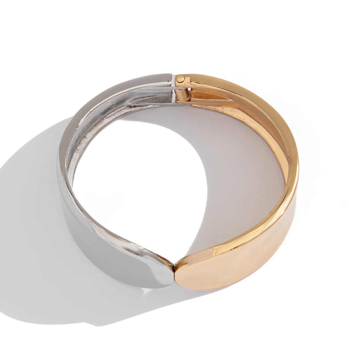 Fashion Geometric Zinc Alloy Plated Open Cuff Bracelet for Women