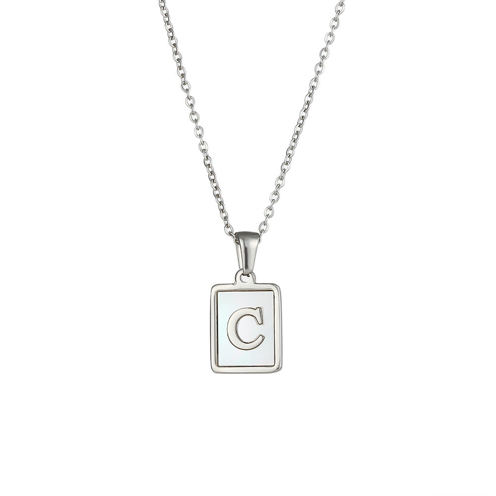 Collana con Ciondolo a Lettera Minimalista in Acciaio al Titanio per Donna con Finitura Galvanizzata e Intarsio in Madreperla Bianca Naturale