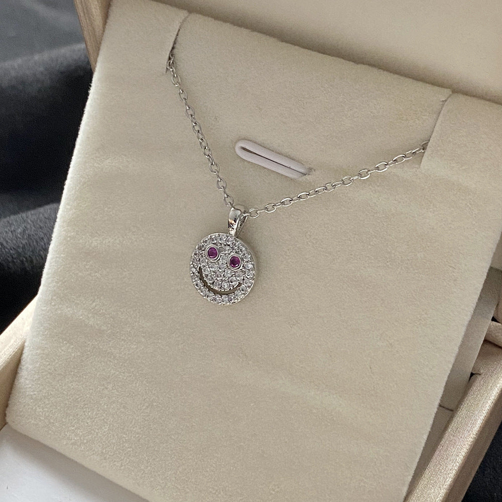 Elegante Collana con Ciondolo a Farfalla Floreale in Acciaio al Titanio, Rame Placcato e Zirconia Micro-Incastonata su Catena ad O per Uomo e Donna