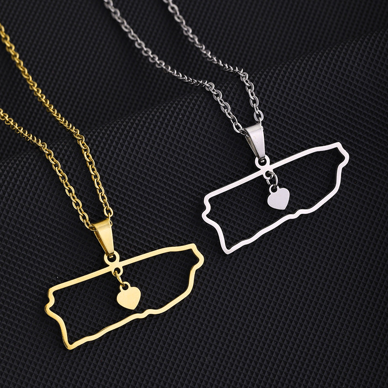 Collana pendente a cuore cavo alla moda in acciaio inossidabile con charm in acciaio al titanio e finitura galvanizzata, unisex