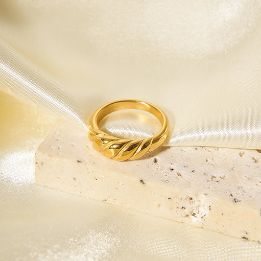 Minimalist Wave-Shaped Stainless Steel Ring with 18K Gold Plating for Women