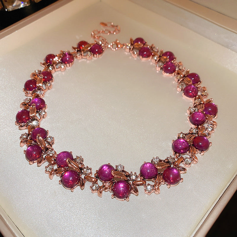 Collana con ciondolo geometrico vintage in lega per donna con catena a medaglione placcata