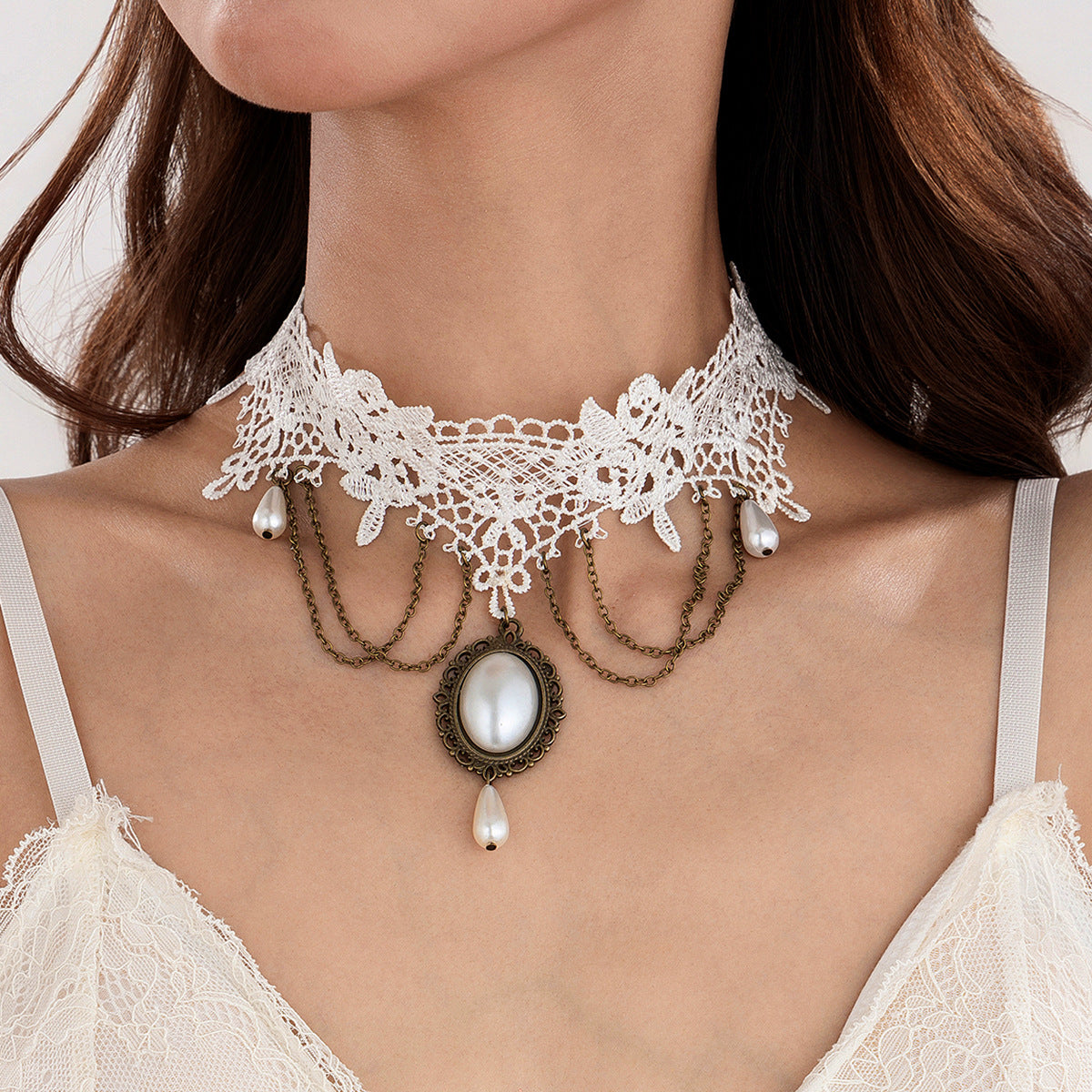 Luxury Elegant Geometric Oval Gemstone Pearl Inlay Zinc Alloy Pendant Plated Lace Necklace for Women