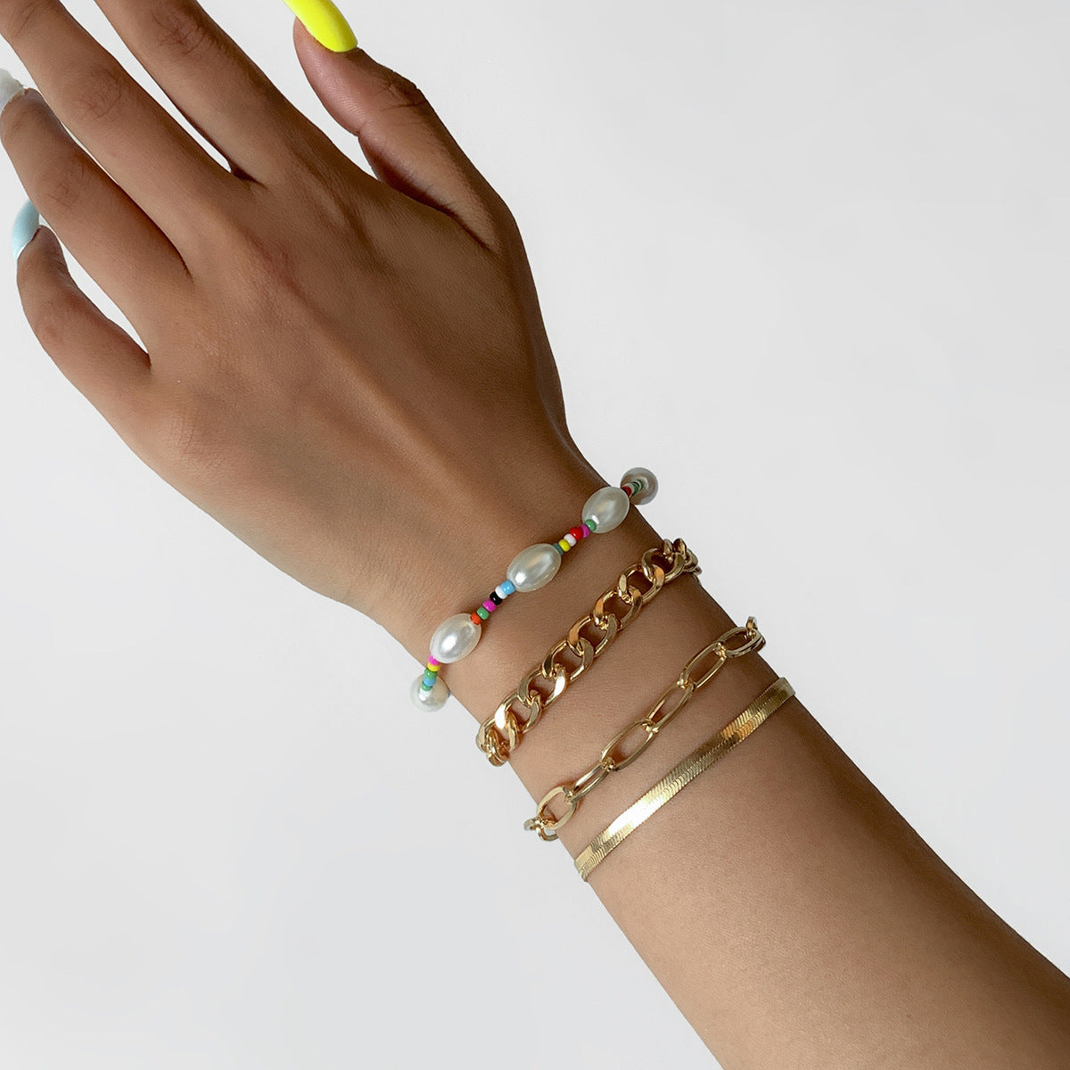 Vintage Bohemian Geometric Hollow Handmade Imitation Pearl Beaded Bracelet for Women