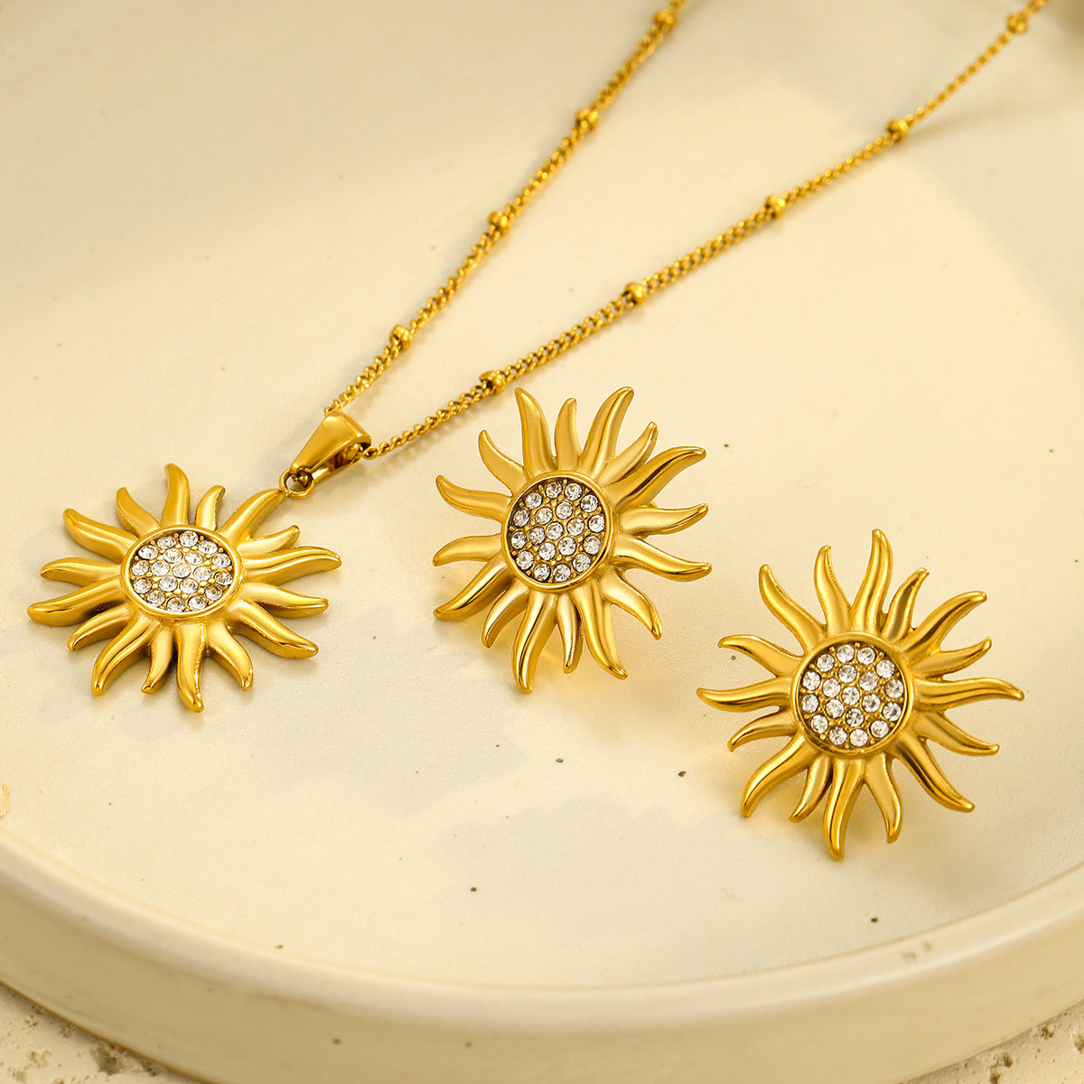 Vintage 18K Gold Plated Stainless Steel Sunflower Zircon Pendant Necklace for Women