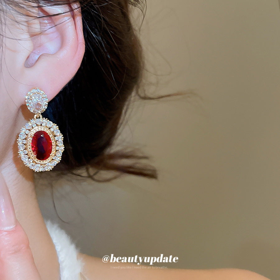 Pendientes de circonita ovalados chapados en oro estilo lujo para mujer con diseño geométrico y postes de acero