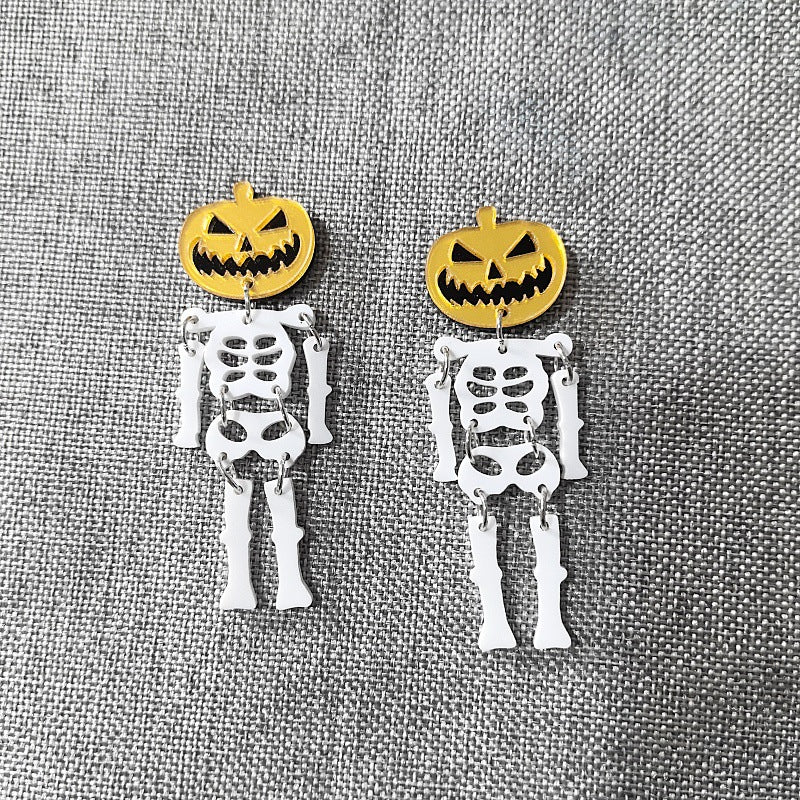 Orecchini pendenti gotici scuri intagliati a forma di teschio di zucca in acrilico per Halloween, unisex