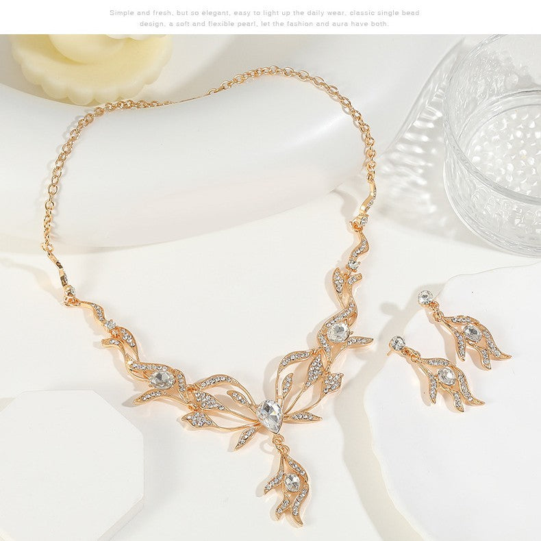 Original Design Floral Leaf Pendant Necklace Set with Alloy Snake Chain and Matching Earrings for Women