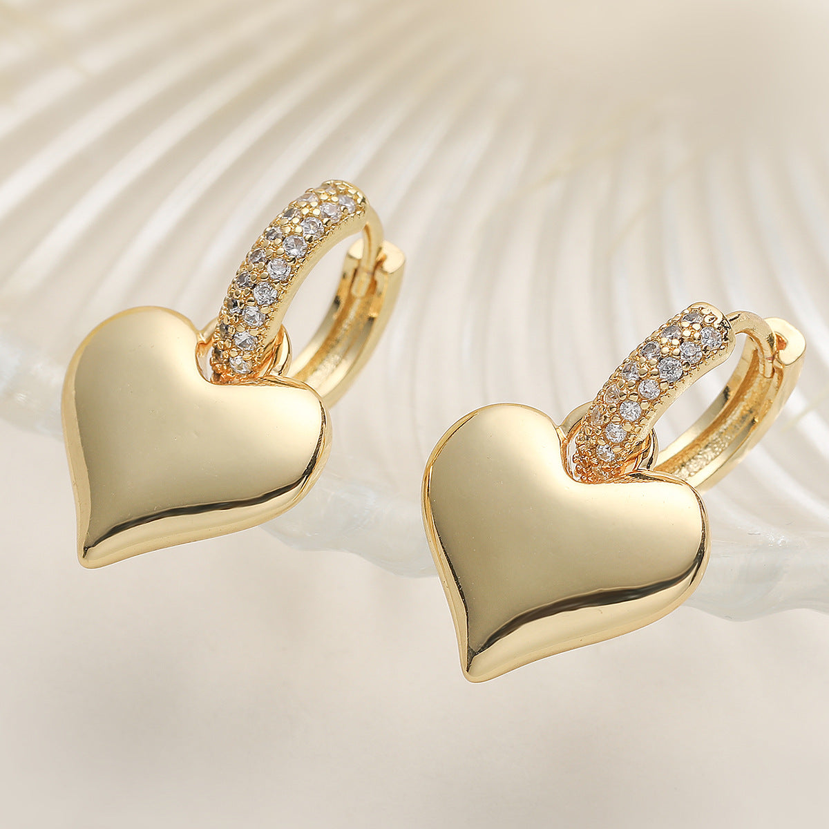 Elegant Minimalist Heart Gold Plated Brass Cubic Zirconia Earrings for Women