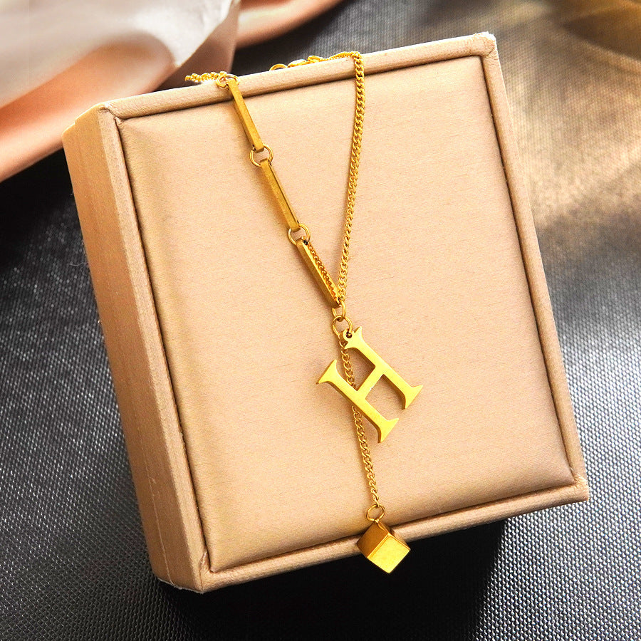 Minimalist Elegant 18K Gold Plated Stainless Steel Letter Bracelet