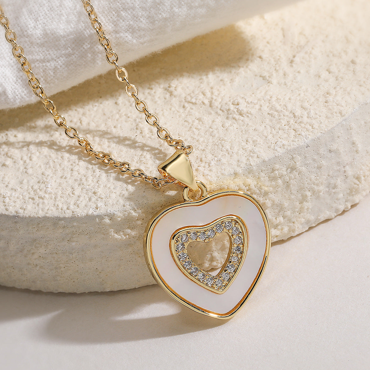 Minimalist Elegant 18K Gold Plated Brass Cubic Zirconia Heart Pendant Necklace