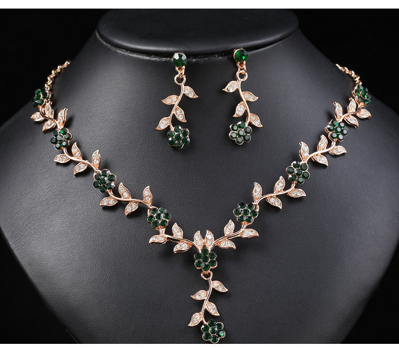 Vintage Retro Flower Shape Alloy Necklace and Earring Set with Colorful Rhinestone Inlay