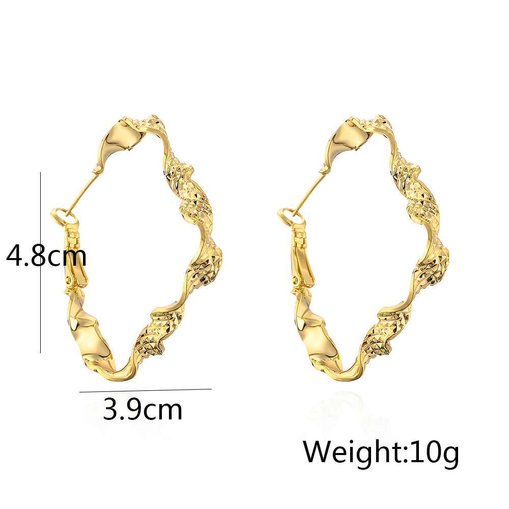 Geometric Wave Earrings for Women in Copper with 18K Gold Plating, Fashionable Minimalist Metal Style