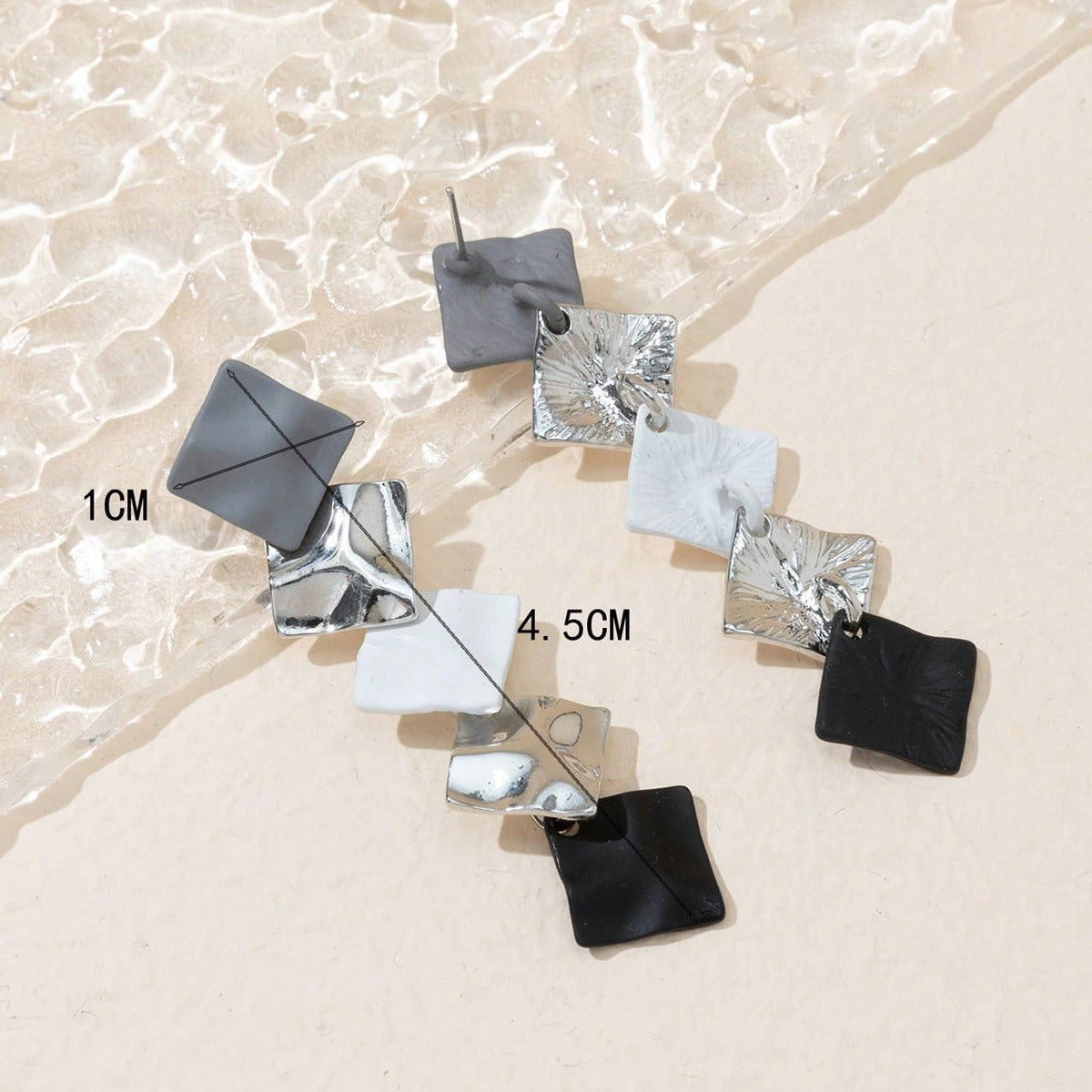 Pendientes largos colgantes minimalistas de cobre chapado con forma de onda geométrica y postes de acero inoxidable para mujer