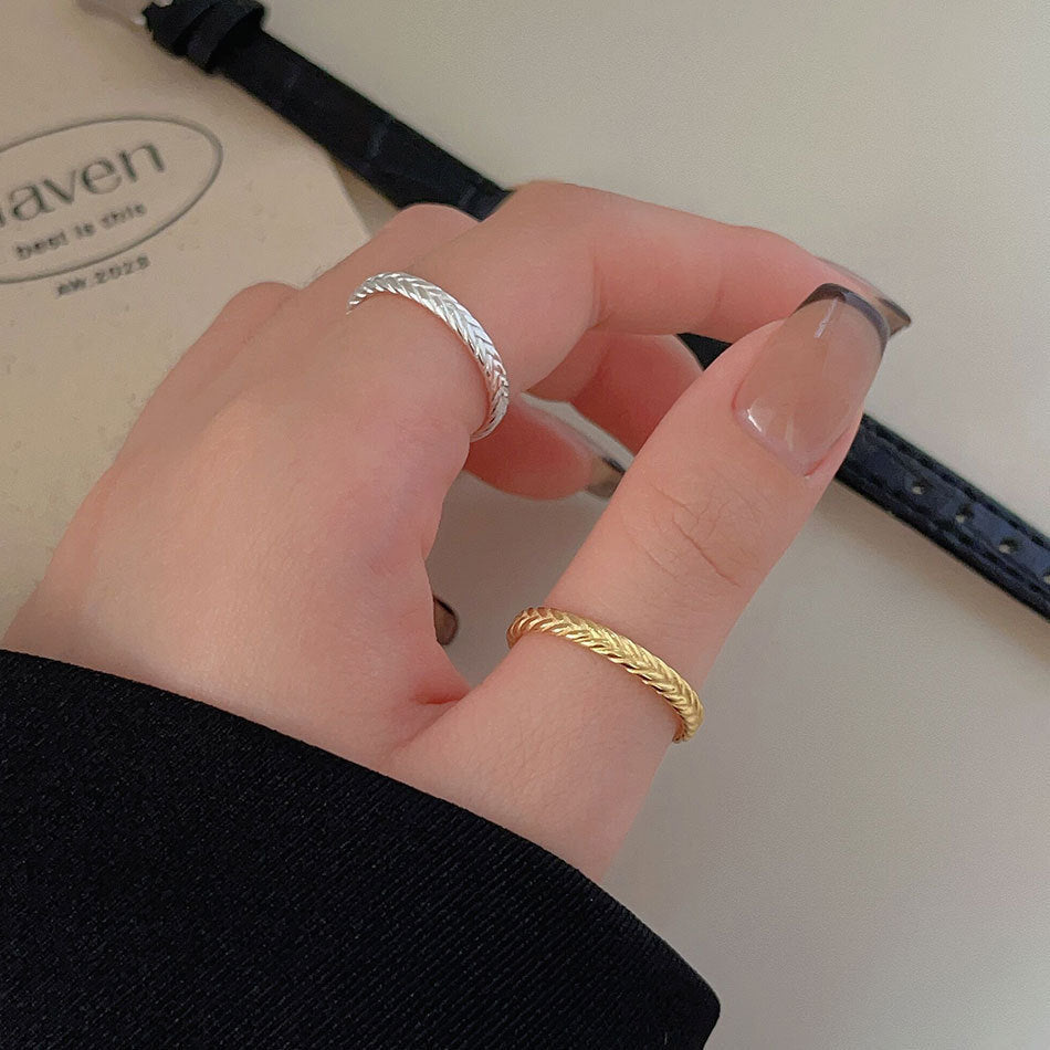 Anello Minimalista in Argento Sterling 925 a Corda Geometrica