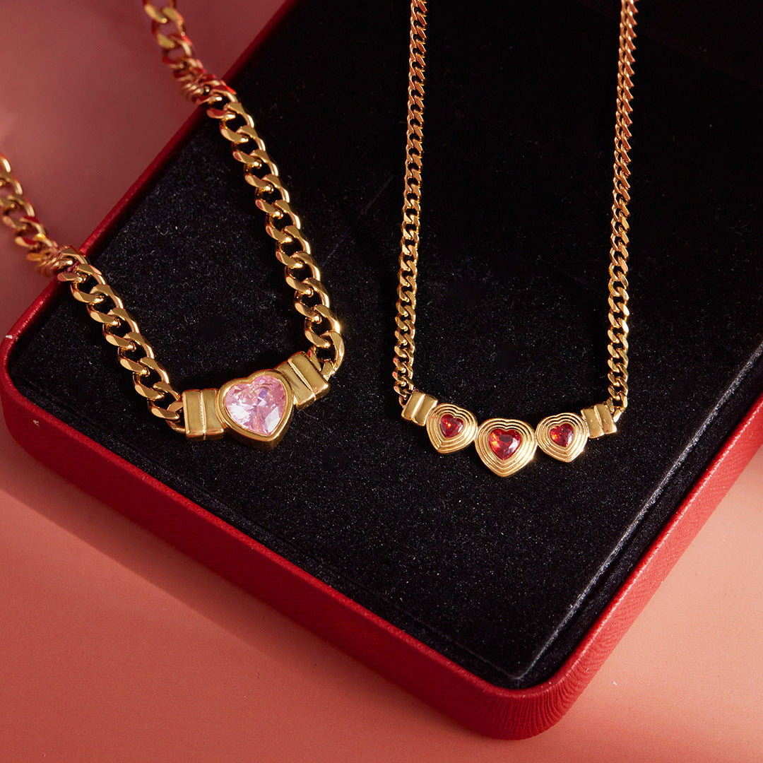 Collana Minimalista a Cuore in Acciaio Inossidabile con Placcatura in Oro PVD per Donne, Catenina con Ciondolo, Gioielli di San Valentino