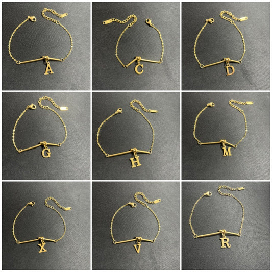 Bracciale in Acciaio al Titanio con Finitura Galvanica a Lettere, Design Originale per Uomo e Donna