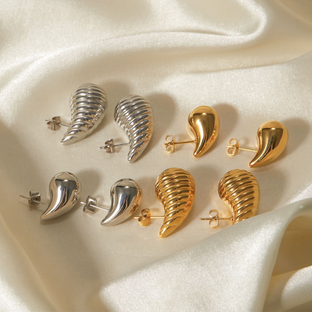 Orecchini a Goccia Irregolari in Acciaio Inossidabile Placcato Oro 18K Stile Vintage Esotico da Donna