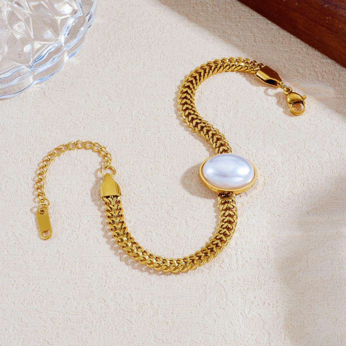 Vintage Gold Plated Stainless Steel Oval Geometric Imitation Pearl Bracelet
