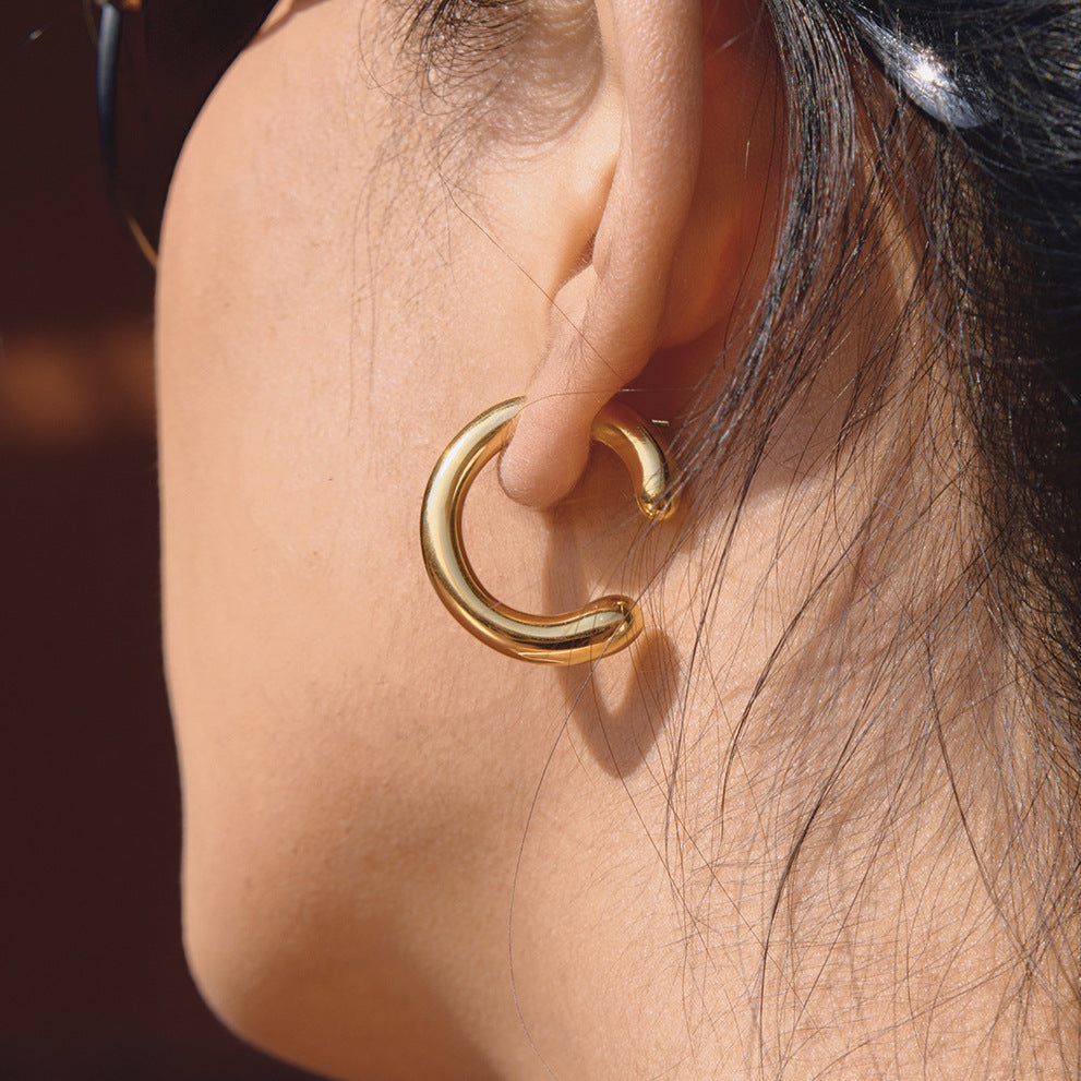 Luxury Geometric Titanium Steel C-Shaped Hoop Earrings PVD Gold Plated Stainless Steel Ear Studs for Women