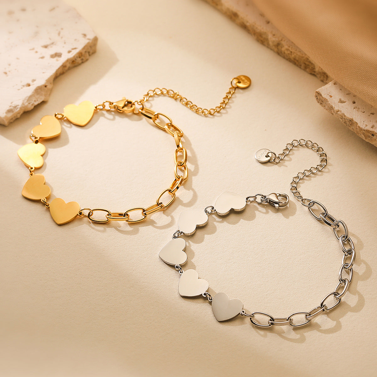 Minimalist 18K Gold Plated Stainless Steel Heart Bracelet for Women